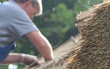 professional Binfield Heath thatchers